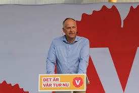 Vänsterpartiet är kritiskt till europeiska unionen (eu) och ansåg tidigare att sverige skulle lämna unionen. Knytnavarnas Politik