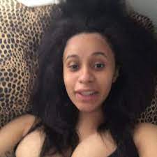 Browse makeup gift sets at ulta. Update Cardi S Sis Shuts Down Saweetie Beef Rumors Collab Coming Lipstick Alley