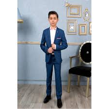 Smoking de mariage bleu roi, revers en soie marine, gilet 5 boutons. Costume Enfant Ceremonie Bleu Roi Evan Les Petits Mecs