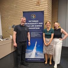 Several researchers and staff from #P4S recently attended the LIMS-DLR  Microgravity Workshop and "Life in Space" Symposium 📚🚀 Presented by  world-renowned gravitational biologist Dr Jens Hauslage (DLR), the workshop  offered a unique