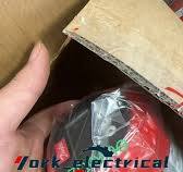 1PCS NEW AKS 4100 084H4550 liquid level sensor (DHL or EMS) #N6264 YF