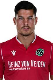 Kariyer istatistiklerini (forma giydiği maç, gol, kartlar) ve transfer geçmişini görüntüleyin. Miiko Albornoz Colo Colo Stats Titles Won