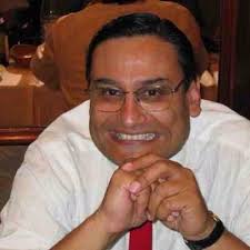 Bernard Diaz (@EssentiallyDiz)