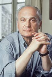 Pierre nora est également commandeur des arts et des lettres et grand officier de la légion pierre nora a été marié à l'historienne et conservatrice d'art françoise cachin, décédée en 2011. Pierre Nora Habla De Los Bestsellers Clionauta Blog De Historia