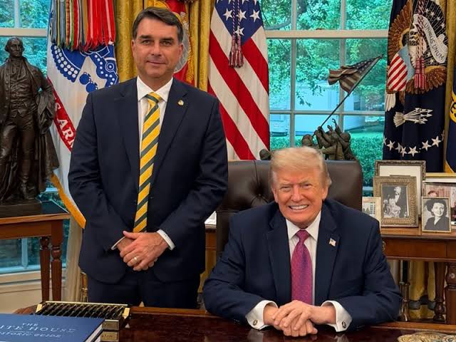 Trump diz que desempenho de Flávio no 1° turno é “vitória muito grande” –  News Cariri