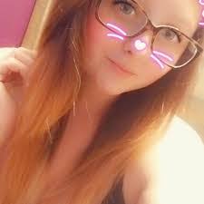 Heather Engleman's Instagram, Twitter & Facebook