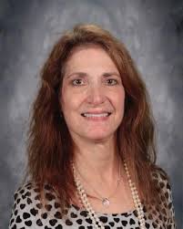 Seniors Enjoy Year-End Traditions: Breakfast, Awards Day and Senior  Serenade