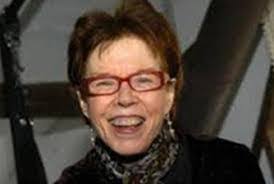 Mary Bowen's Instagram, Twitter & Facebook