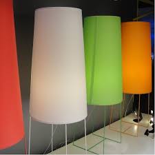 Nouveau moderne rgb plafonnier cool blanc blanc chaud smart led. Lampadaire Design Chintz Colore