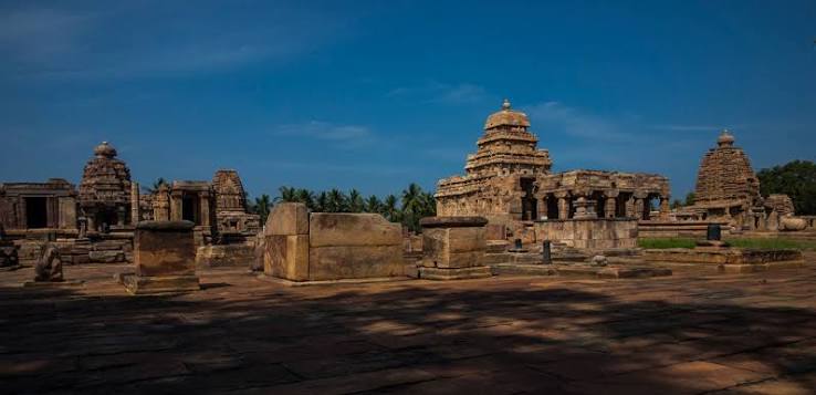 A morning inside Pattadakal Temple Complex – The Tramp