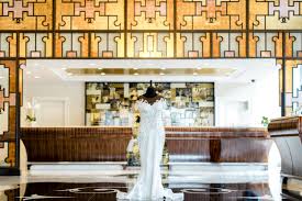 Of course you want to look fabulous at your wedding, but damn, have you seen the prices of wedding dresses these days? Ese Azenabor Custom Made Used Wedding Dress Save 59 Stillwhite