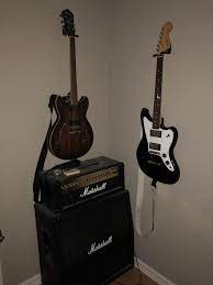 Anyone Know How To Make These Amps Sound Good Marshall Mg100hdfx Its Solid State So I Know It Wont Sound As Goo Pop Punk Cool Electric Guitars Punk Aesthetic