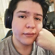 ¡y mucho más en juegos.com! Biografia De Franciscogames Edad Estatura Pack Novia Cara Skin Laletrade Biografias Musica Y Letras
