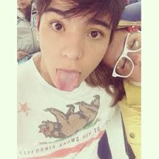 esme castro (@andy9829)