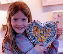 Rotorua Artist Janet Keen's Photography, Mosaics, Paintings & Writing:  Creativity Queen, Janet Keen, dare to be different