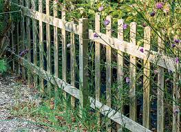 Découvrez notre produit ensemble pour barrière. Comment Creer Une Cloture Pour Ajouter Une Touche Champetre