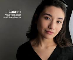 Sloan Mallory Danielle Alyssa @sloanewil @mallory_rock @selover.danielle  @alyssanichhols @iowabridalshow #midwest #model @midwestmodelagency #iowa  #desmoines @staceysbridal