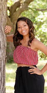 Outdoor Senior Photography Idea From Jcpenney Portraits It S Time To Share Your Accomplishme Outdoor Photography Outdoor Senior Photography Jcpenney Portraits