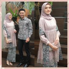 Check spelling or type a new query. Harga Kebaya Couple Modern Terbaik Batik Pakaian Wanita Agustus 2021 Shopee Indonesia