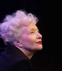 Planes para el fin de semana: cine español en familia y Vivaldi entre  flores de loto