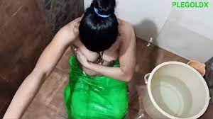 Bathroom Me Nahate Dekh Kar Video Banaya, Porn 7c | xHamster