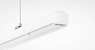 Recessed lights give you lighting that's functional but hidden in the ceiling. Oktalite Canilo