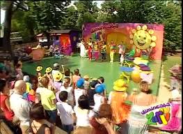 Am o căsuță mică / instrumental negativ karaoke. Am O Casuta Mica Dailymotion Video