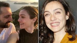 Merve dizdar, 25 haziran 1986 tarihinde i̇zmir'de dünyaya gelmiştir. Sok Merve Dizdar Takipten Cikardi Sacitaslan Com
