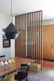 Canapés, fauteuils, tables, chaises, tables basses. Separation Entre Salle A Manger Et Cuisine Agencement Salle A Manger Idee Salle A Manger Claustra