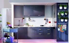 Modulkuche Ein Paar Trendige Und Funktionale Losungen Fur Die Kuche Neu Haus Designs Kuche Entwerfen Modulkuche Kuche Farbideen