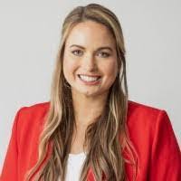 Miranda Mcmanus's Instagram, Twitter & Facebook