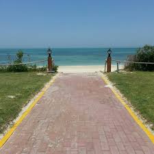 یک مقام در دیوان پادشاهی سعودی مدعی شد که منشأ حمله موشکی و پهپادی شب گذشته به بندر رأس تنوره از یمن نبوده است. Ø¥ÙŠØµØ§Ù„ Ù‚Ø§Ø¹Ø© Ø§Ù„Ø¯Ø±Ø§Ø³Ø© Ù‡Ø¯Ù Ø´Ø§Ø·Ø¦ Ù†Ø¬Ù…Ù‡ Ø±Ø§Ø³ ØªÙ†ÙˆØ±Ù‡ Amitie Franco Malgache Org
