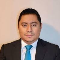 Alberto Avelar's Instagram, Twitter & Facebook