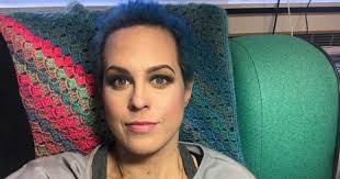 Bowel cancer sufferer passes away aged 32