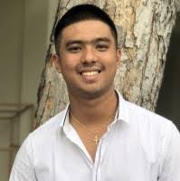 Vince Robles's Instagram, Twitter & Facebook