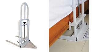 So erhalten sie einen griff, mit dem sie ganz leicht und unabhängig die position verändern können. Hilfsmittel Ratgeber Aufstehgestell Fur Sessel Und Sofa Online Wohn Beratung De