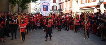 Mais il est également possible de compléter avec d'autres espèces. Les Fetes De La Saint Jean Saint Jean De Luz Tourisme