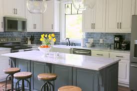 Our customizable selection of kitchen cabinetry makes it easy for you to incorporate your personal style, every step of the way. The Best Countertop Material And Latest Trends The Decorologist