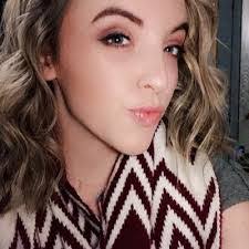 Jessica Testerman's Instagram, Twitter & Facebook