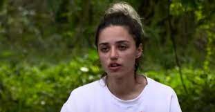 Survivor'da reşat, dora ve sena'nın adı eleme adayı olarak belirlendi. Survivor Sena Kimdir Survivor 2021 Den Ilk Elenen Isim Sena Ozdemir Kac Yasinda Nereli Meslegi Ne Takvim