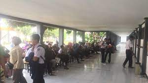 Soekarno hatta km.10, jatisari, kecamatan buahbatu, kota bandung no. Pendaftar Jalur Keluarga Tidak Mampu Di Smkn 8 Bandung Sudah 203 Orang Tribun Jabar