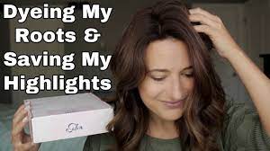 Schau dir angebote von ‪touch ups‬ auf ebay an. Esalon Touching Up My Roots Without Messing Up My Highlights At Home Chrissymas Day 5 Youtube
