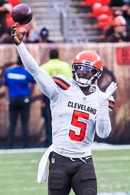 Taylor was a nonparticipant at wednesday's practice due to a rib injury, jeff miller of the los angeles times reports. Tyrod Taylor Wikiwand