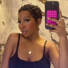 Hannah Guzman (@hannahalysmarie)