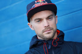 Leon Camier: Rippen gebrochen, Lunge gequetscht