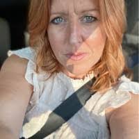 Paula Painter's Instagram, Twitter & Facebook