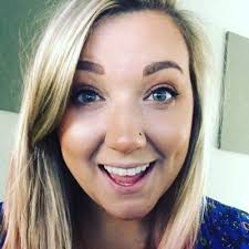 Ashlee Griffin (@anygivenmedium)