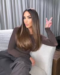 Kim Kardashian West Kimkardashian Foto I Video V Instagram Hair Highlights Kim Kardashian Hair Brunette Hair Color