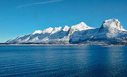 Maia d aplièse har länge isolerat sig i sitt barndomshem, det vackra slottet atlantis vid genèvesjön. De Syv Sostre Wikipedia