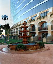 Tuscan Garden Fountain At The Peppermill In Reno Reno Tahoe Casino Resort Resort